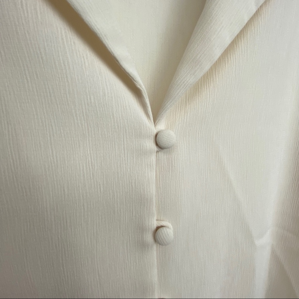 Vintage Rena Rowan Collared Button Down - Picture 3 of 5